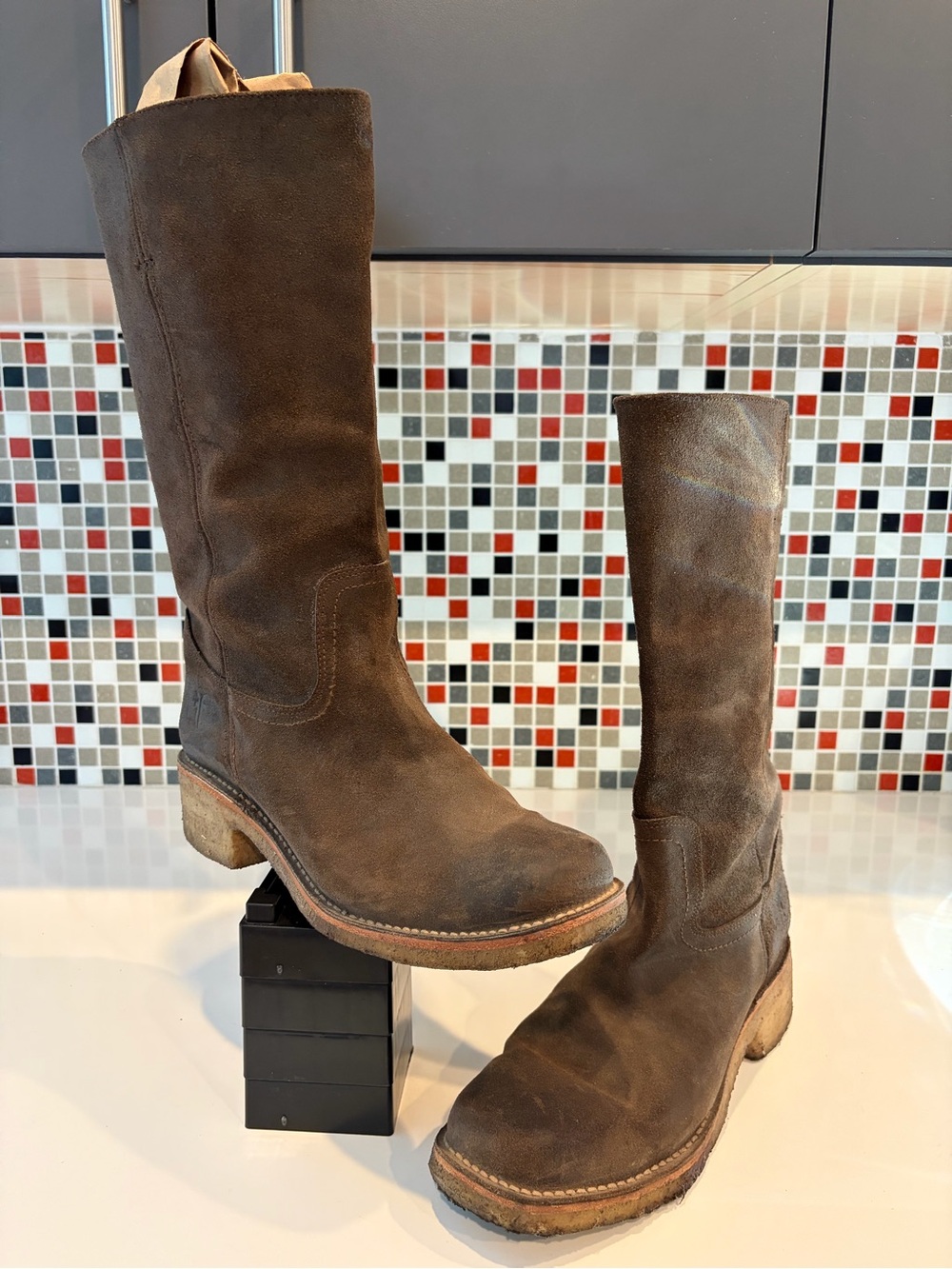 FRYE Vintage 77062 Square Toe Knee-High Brown Suede Boots - Size 10 - RARE FIND!